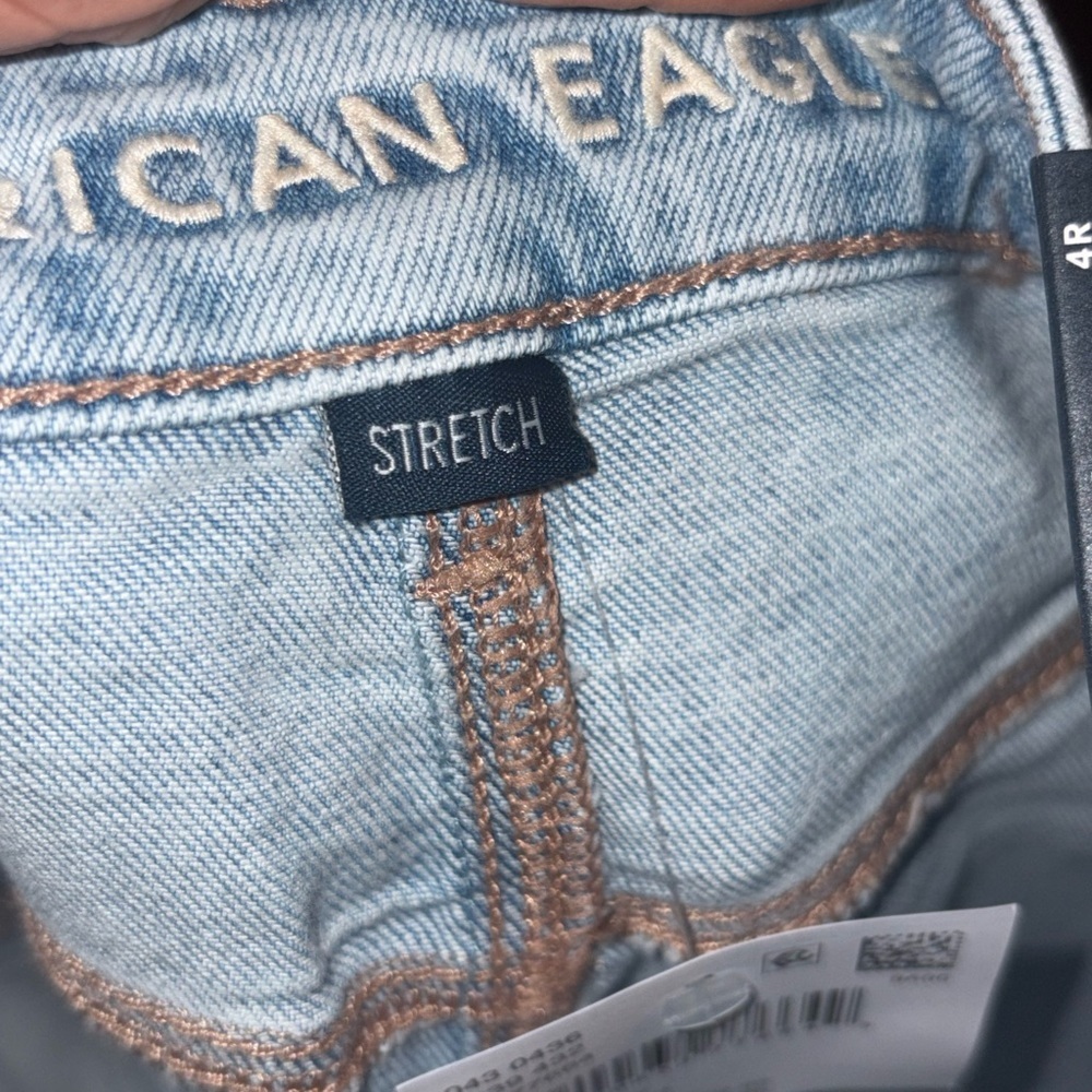 American Eagle Stretch Mom Jean - Picture 13 of 13